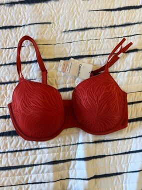 Calvin Klein Red underwire bra 36DD